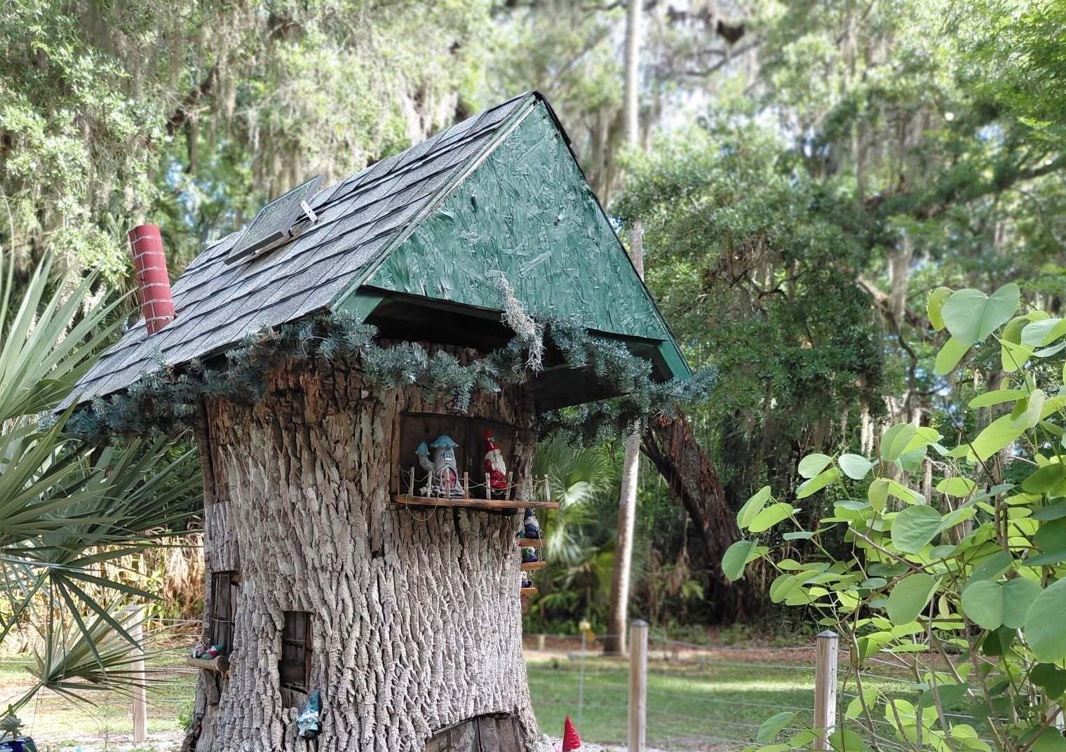 Dunlawton Sugar Mill Gardens