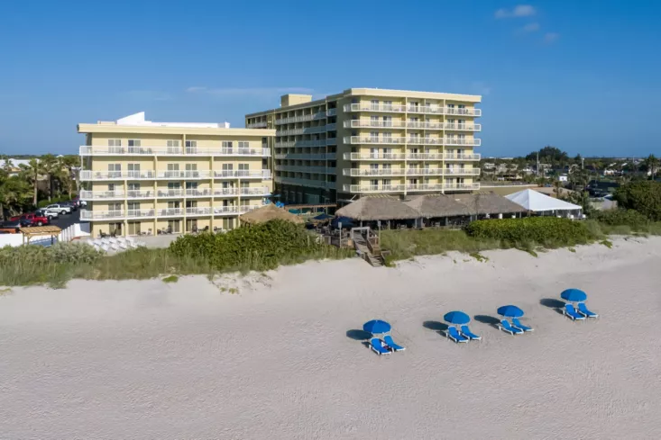 Crowne Plaza Melbourne-Oceanfront