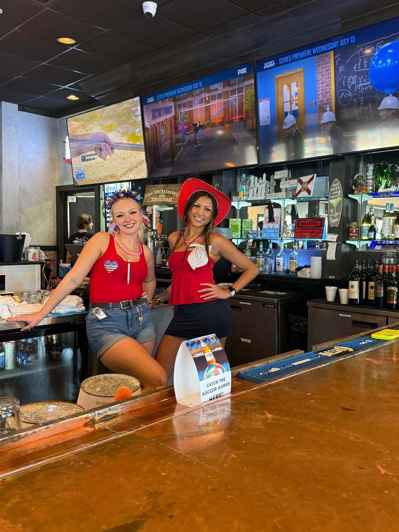 Big Tuna's Beach Bar & Grill - Bar & Grill in Daytona Beach, Florida