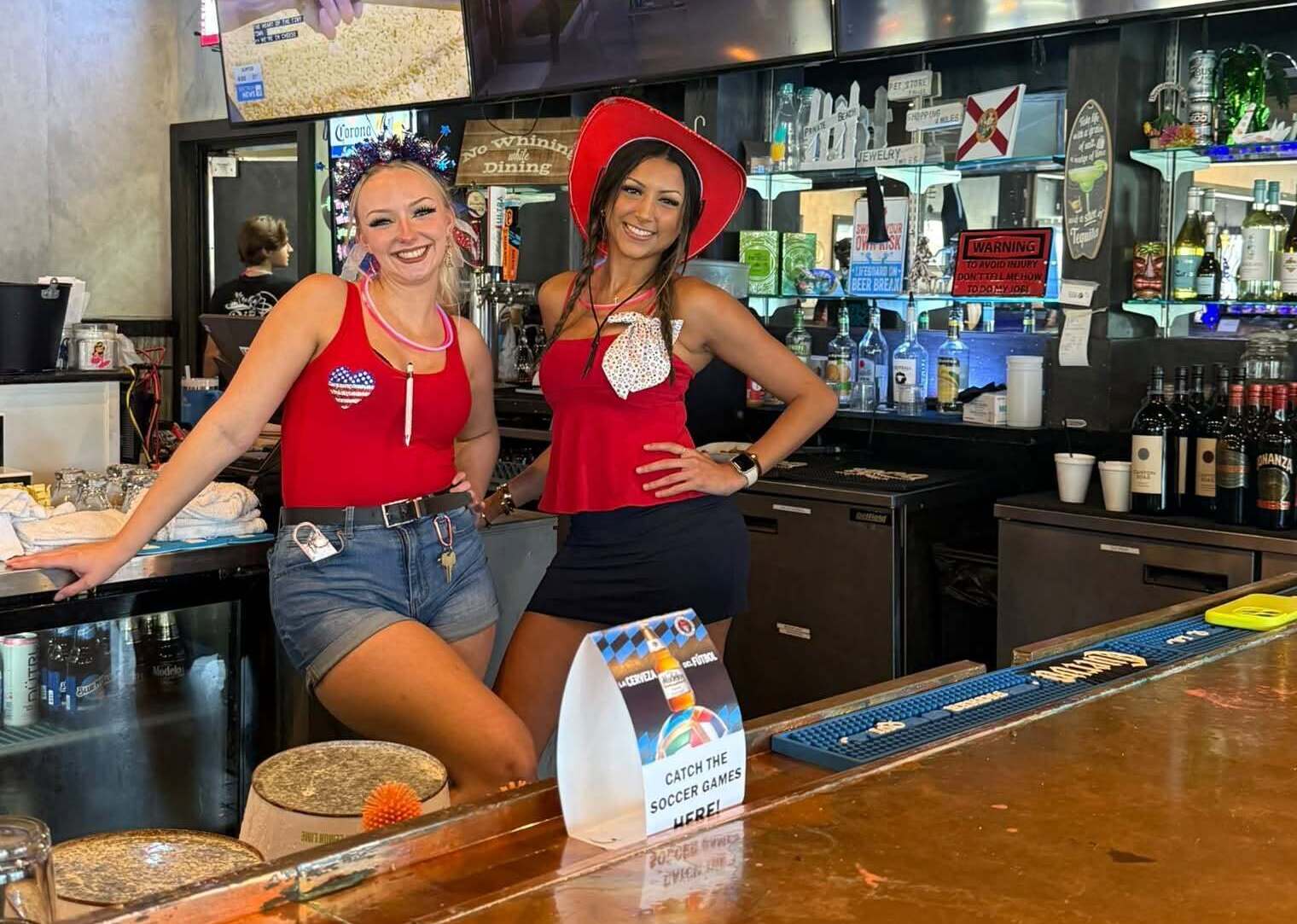 Big Tuna's Beach Bar & Grill - Bar & Grill in Daytona Beach, Florida
