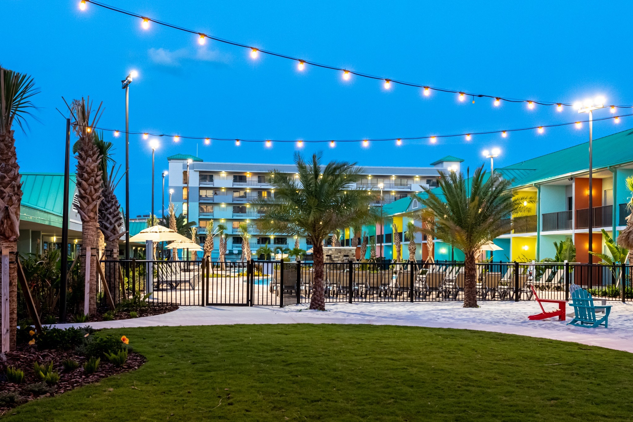 Beachside Hotel & Suites