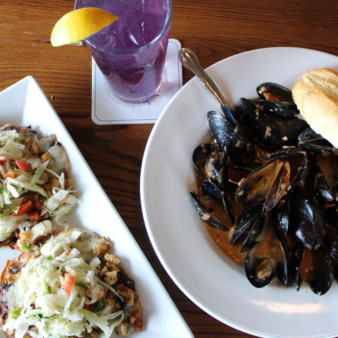Doc Ford's Rum Bar & Grille