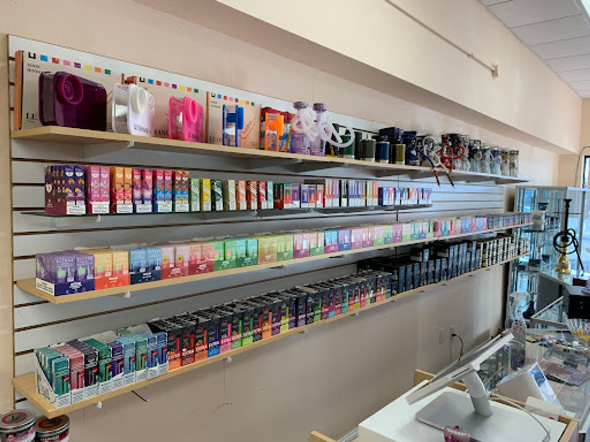 Wonderland Smoke Shop