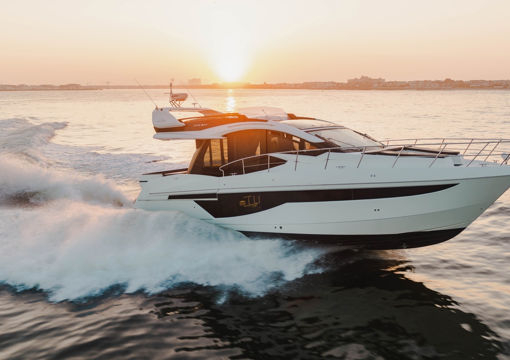 MarineMax