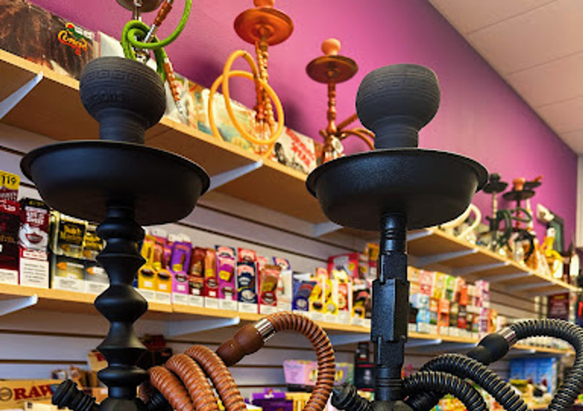 Wonderland Smoke Shop
